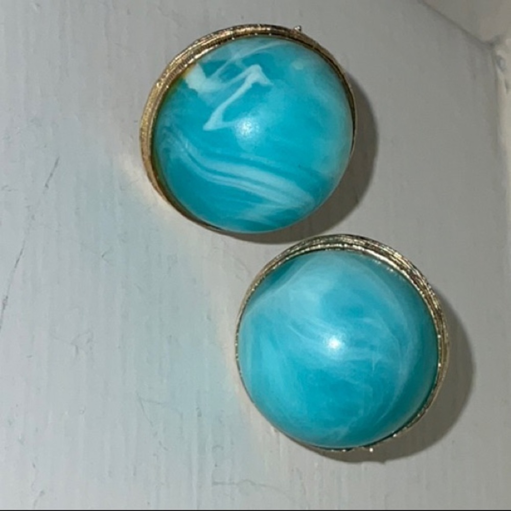 Blue Beads With White Swirls Clip On Earrings Unsigned